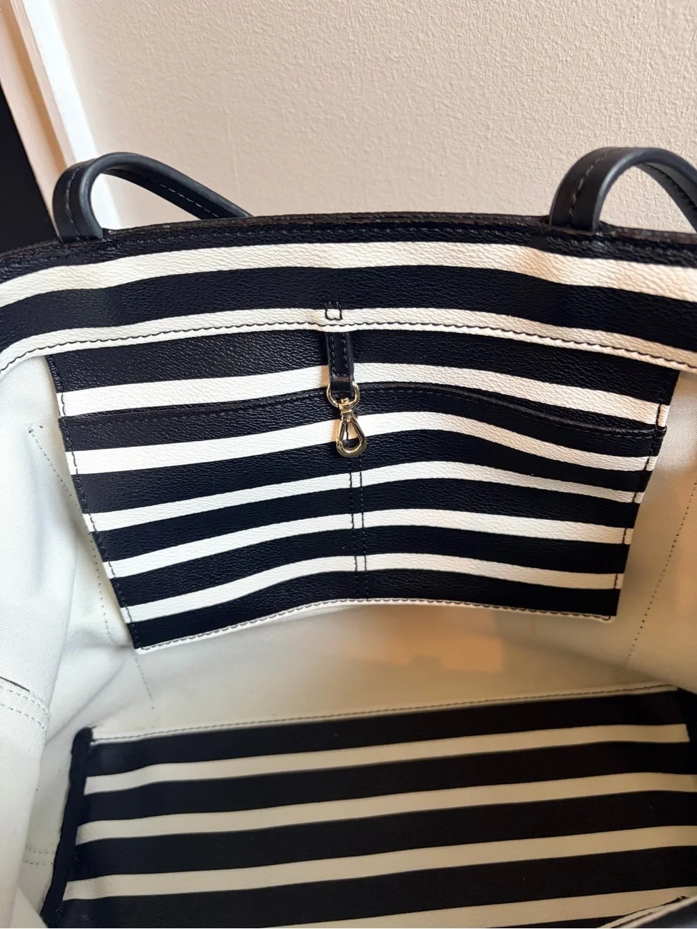 Kate Spade Outlet Hyde Lane Stripe Riley Tote — Black & White